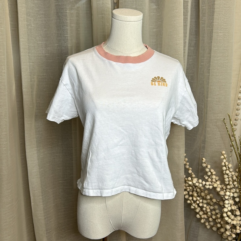 American Eagle White Be Kind Cropped Tee Sz Small